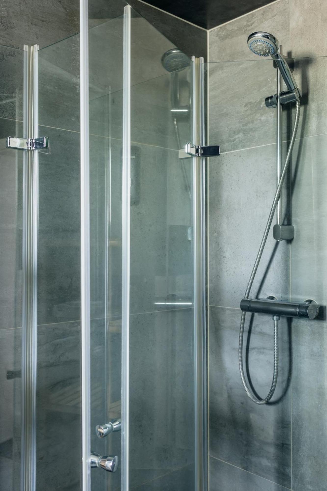Centrally Located 2-Room Apartment ฮันโนเวอร์ ภายนอก รูปภาพ